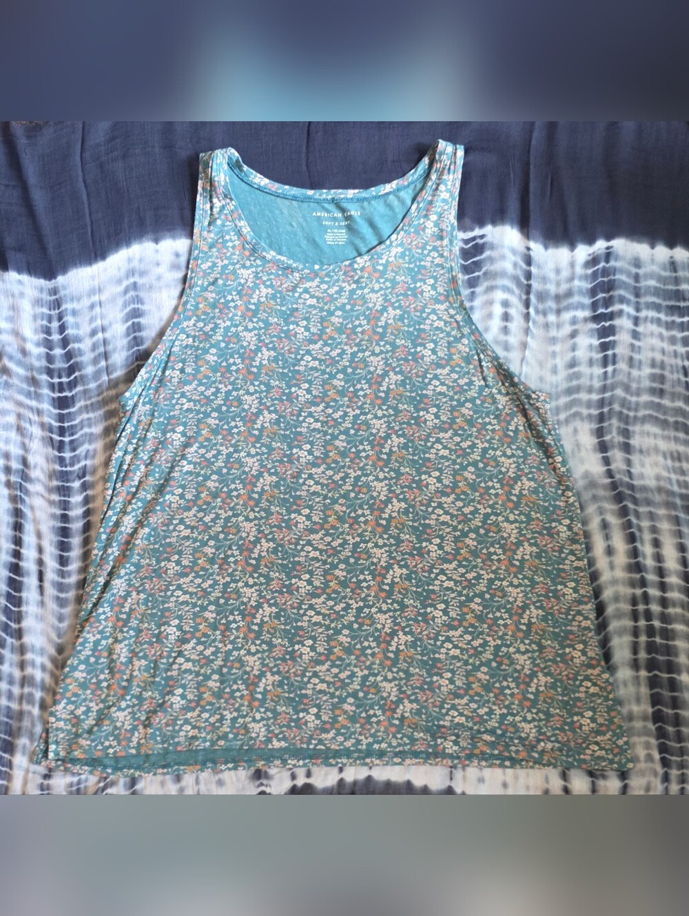 American Eagle Outfitters "Soft & Sexy" Ditzy Floral Tank Top XLARGE Blue-Green